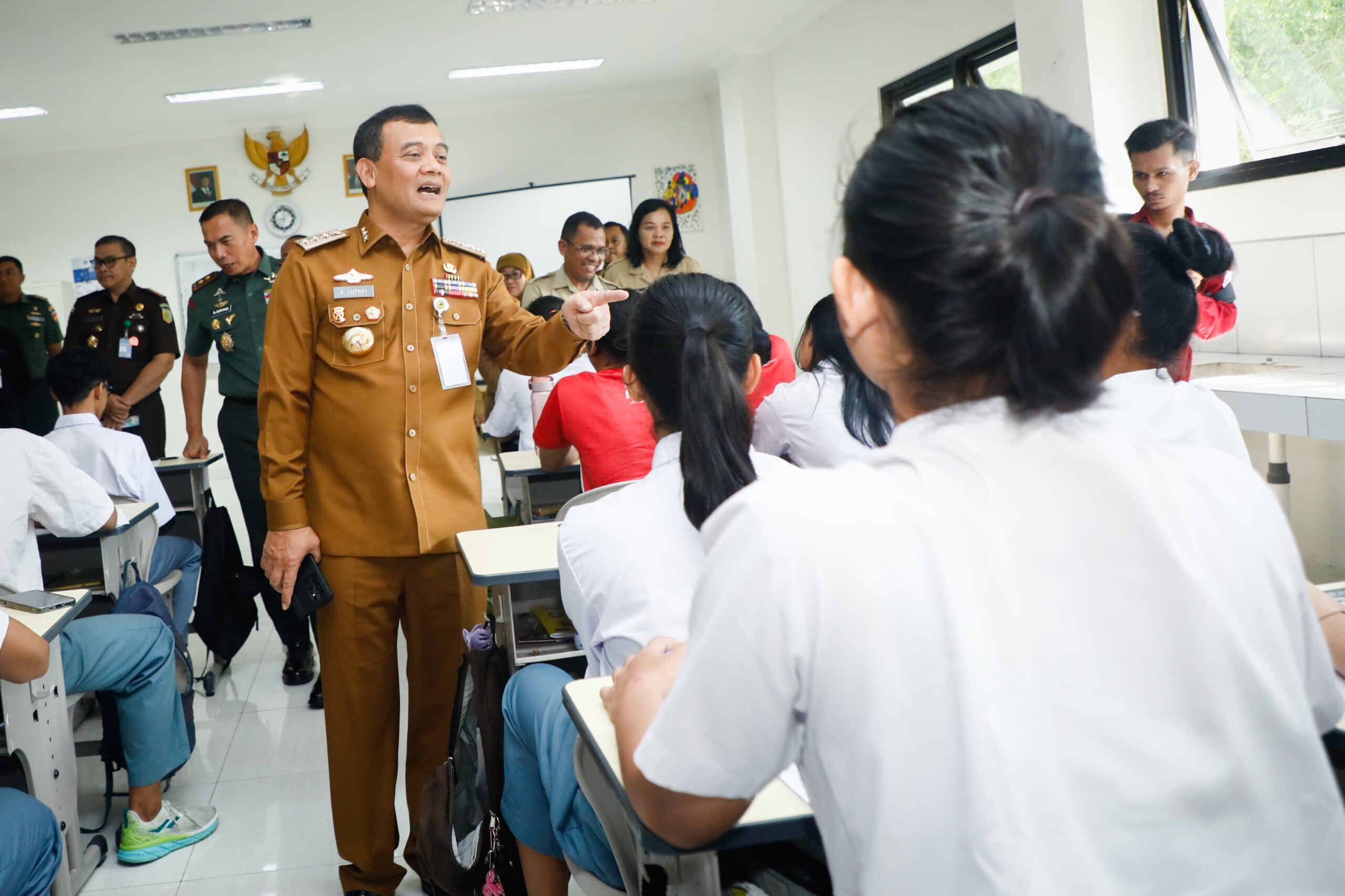 Gembleng Atlet Potensial, Ahmad Luthfi Resmikan SMAN Keberbakatan Olahraga Jateng