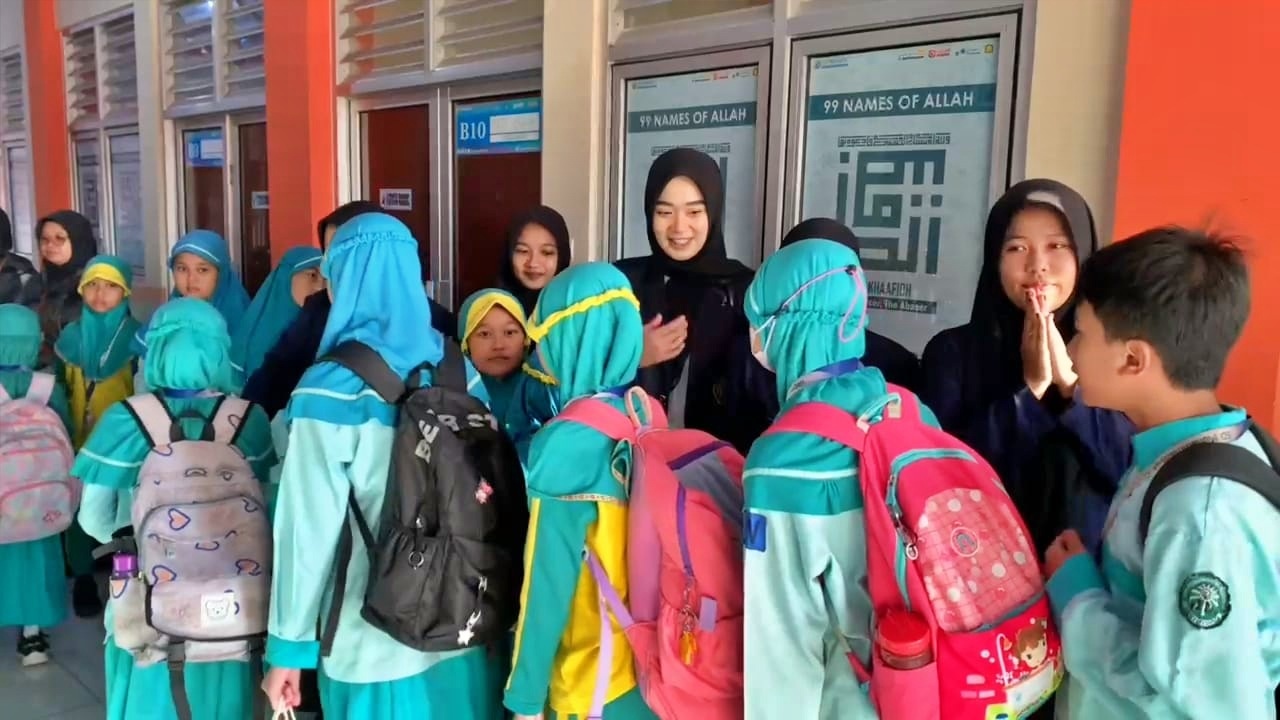 Kegiatan PLP UNIMMA_Mahasiswa PGSD Amati Pendidikan Karakter di SD Muhammadiyah Inovatif Magelang