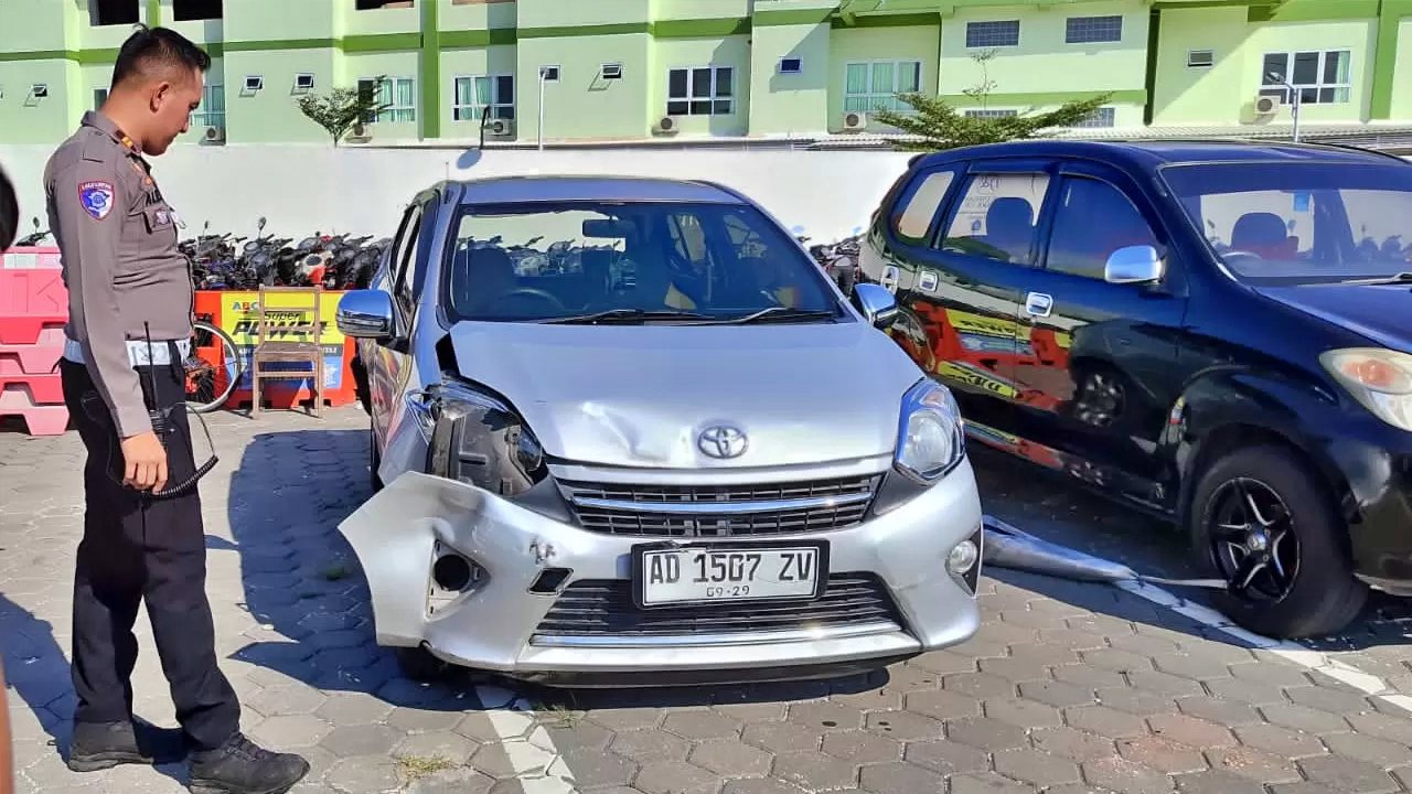 Mobil Dinas Wabup Klaten Terlibat Kecelakaan Beruntun,