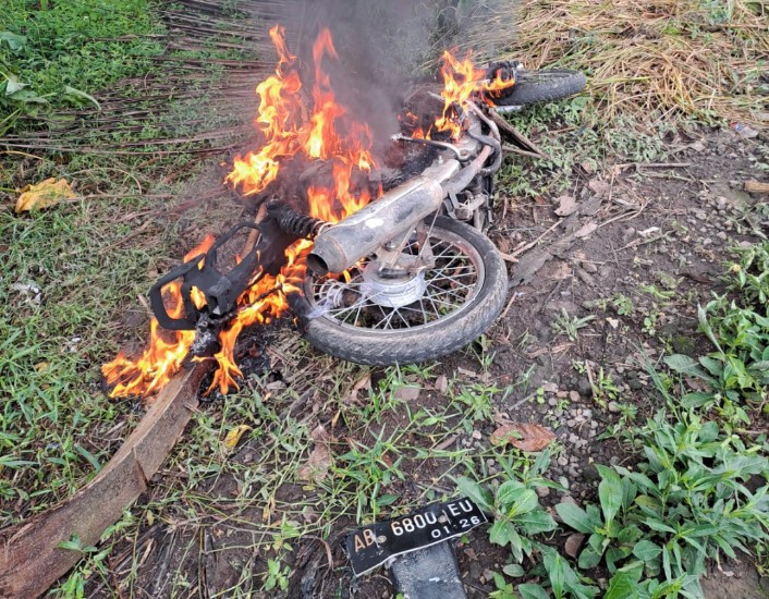Maling Kotak Amal Tertangkap di Magelang, Motor Dibakar Massa!