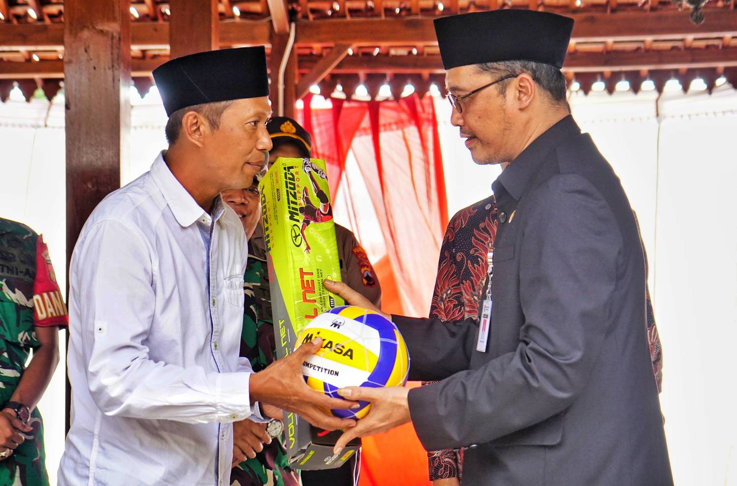 Bupati Magelang Grengseng Pamuji bersama jajaran Forkopimda saat meresmikan karya bakti TNI Semester I Tahun 2025 di Dusun Magersari, Desa Pakis, Kecamatan Pakis Kabupaten Magelang.
