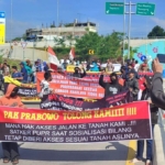 Aksi Damai Warga di Flyover Canguk Magelang Karena Sertifikat Belum Kembali