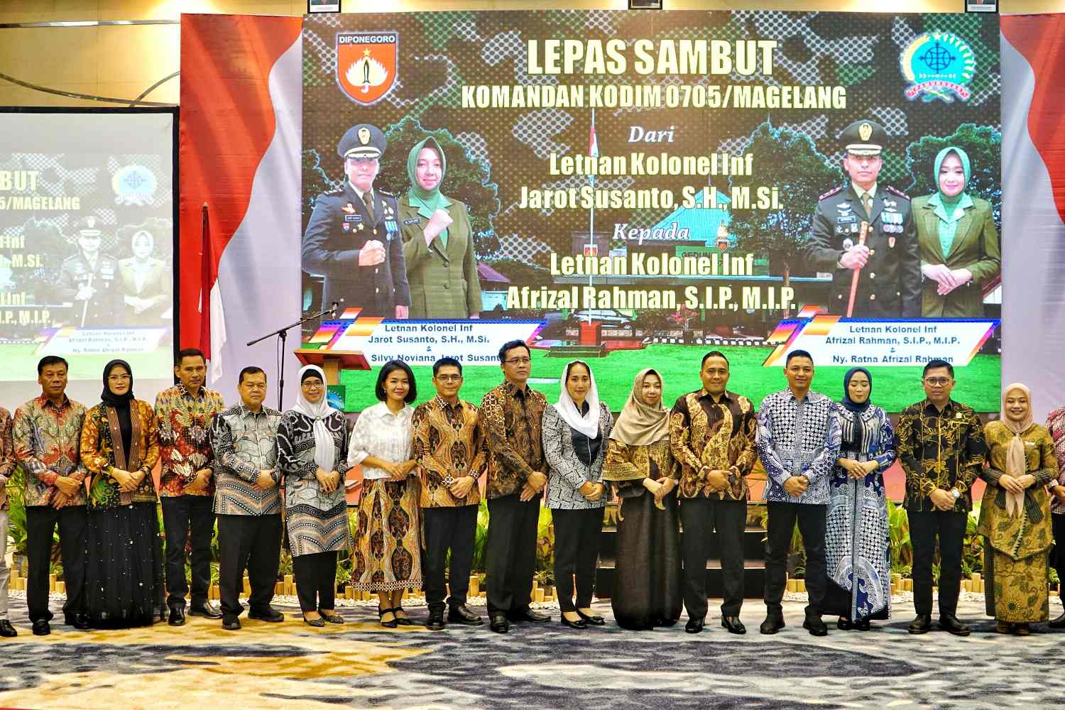 Bupati dan Wakil Bupati Magelang saat menghadiri acara lepas sambut Komandan Kodim 0705/Magelang