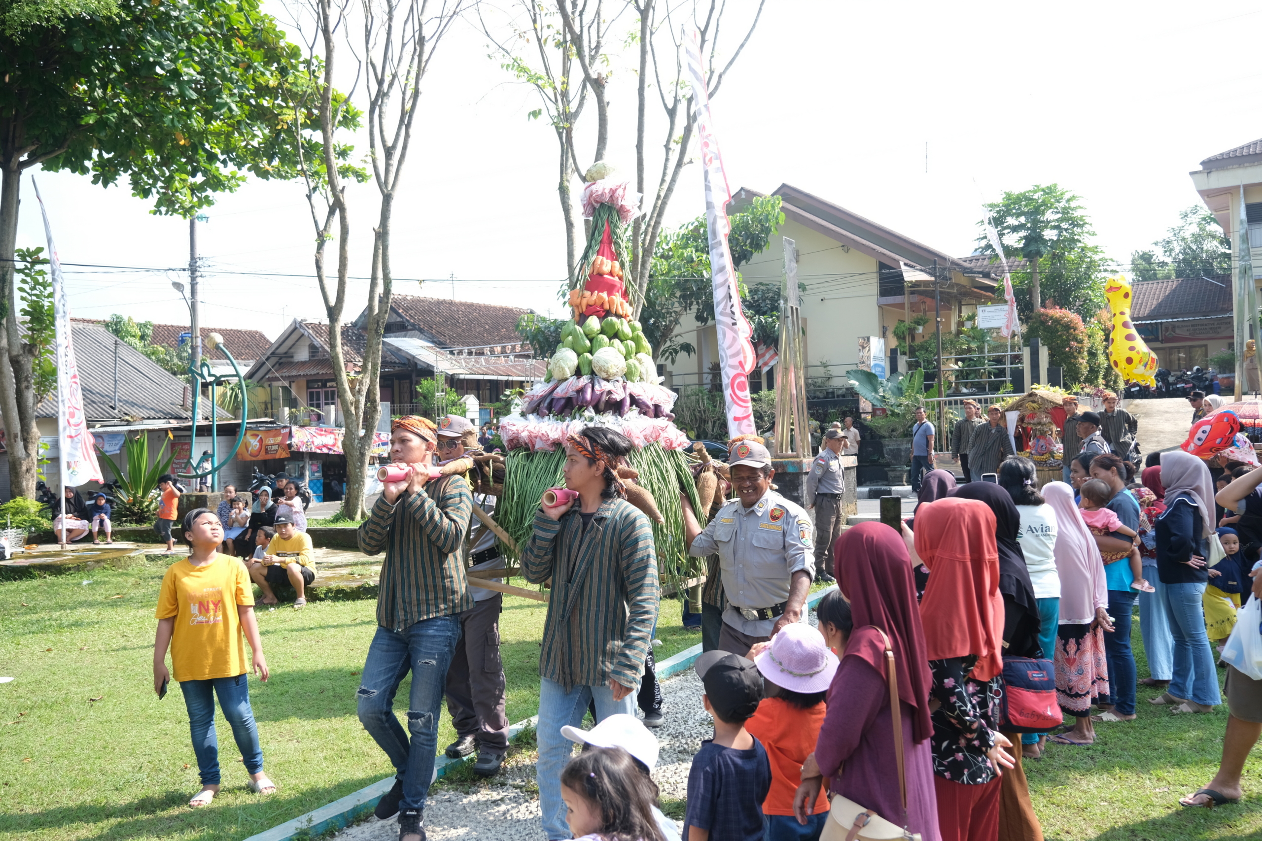 Nguri-uri Warisan Budaya, Warga Cacaban Kota Magelang Gelar Grebeg Besar 2025