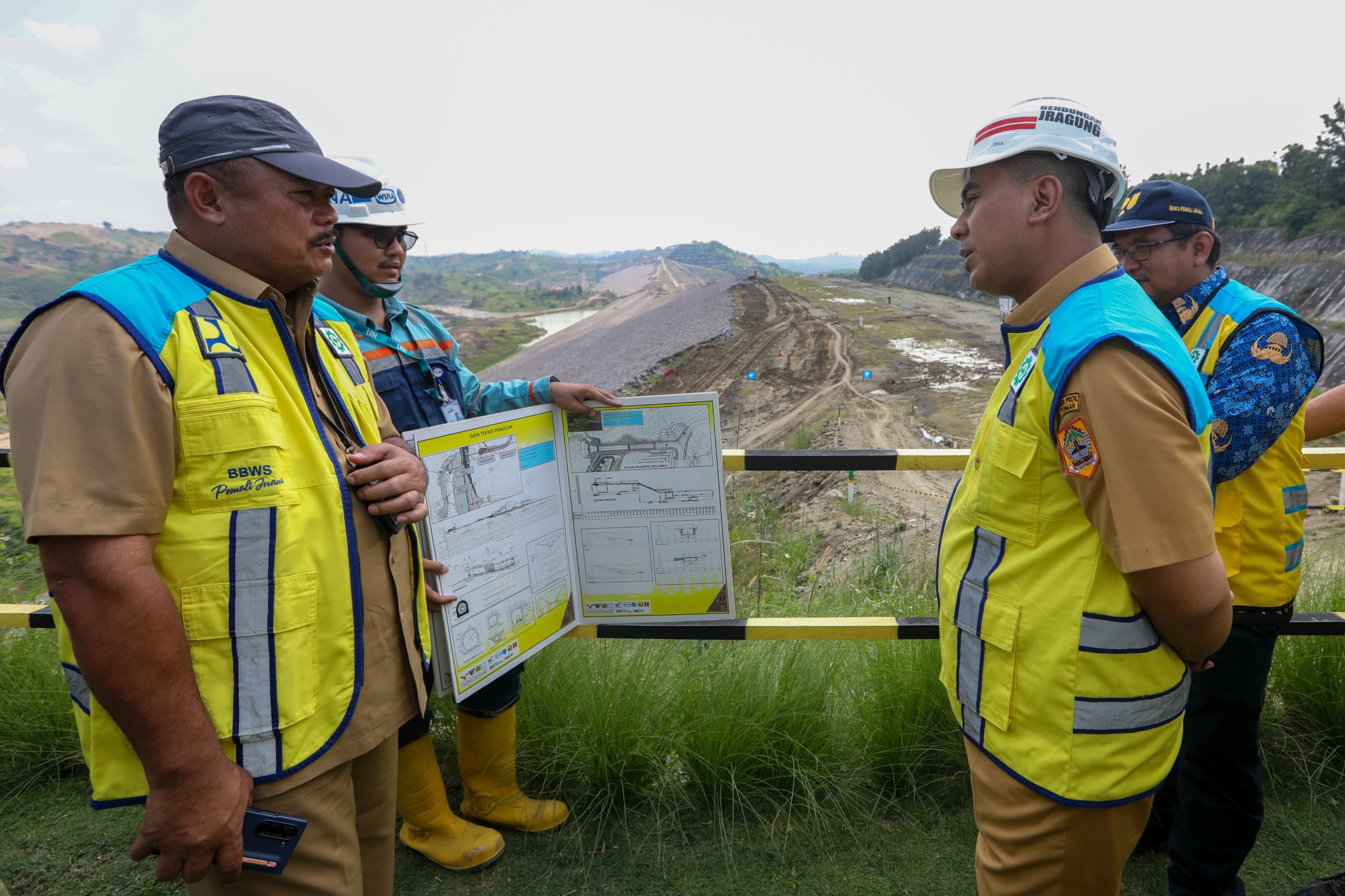 Wagub Taj Yasin Tinjau Proyek Bendungan Jragung, Progres Pembangunan Capai 85 Persen