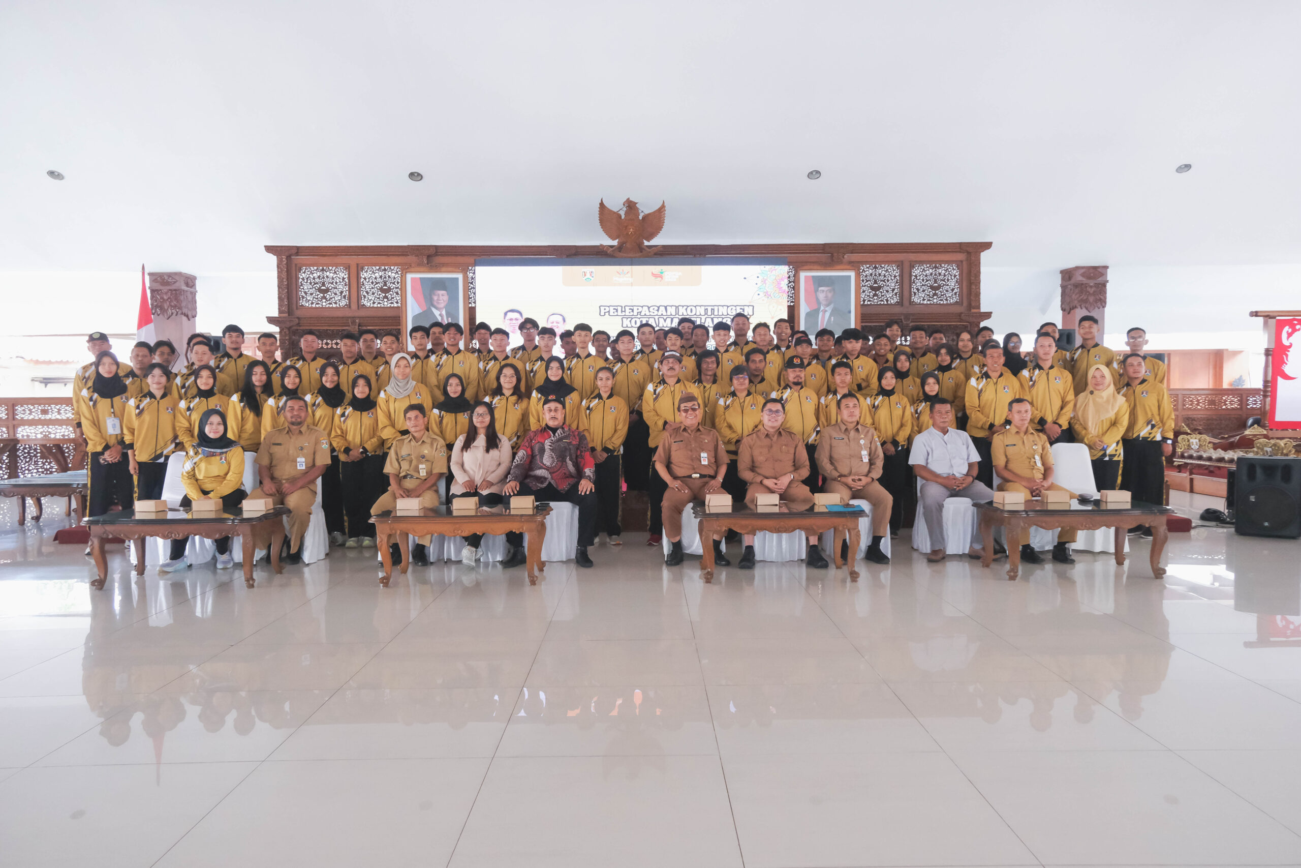 Wali Kota Magelang Lepas Kontingen POPDA Jateng 2025 Jenjang SMA, Dorong Atlet Raih Prestasi