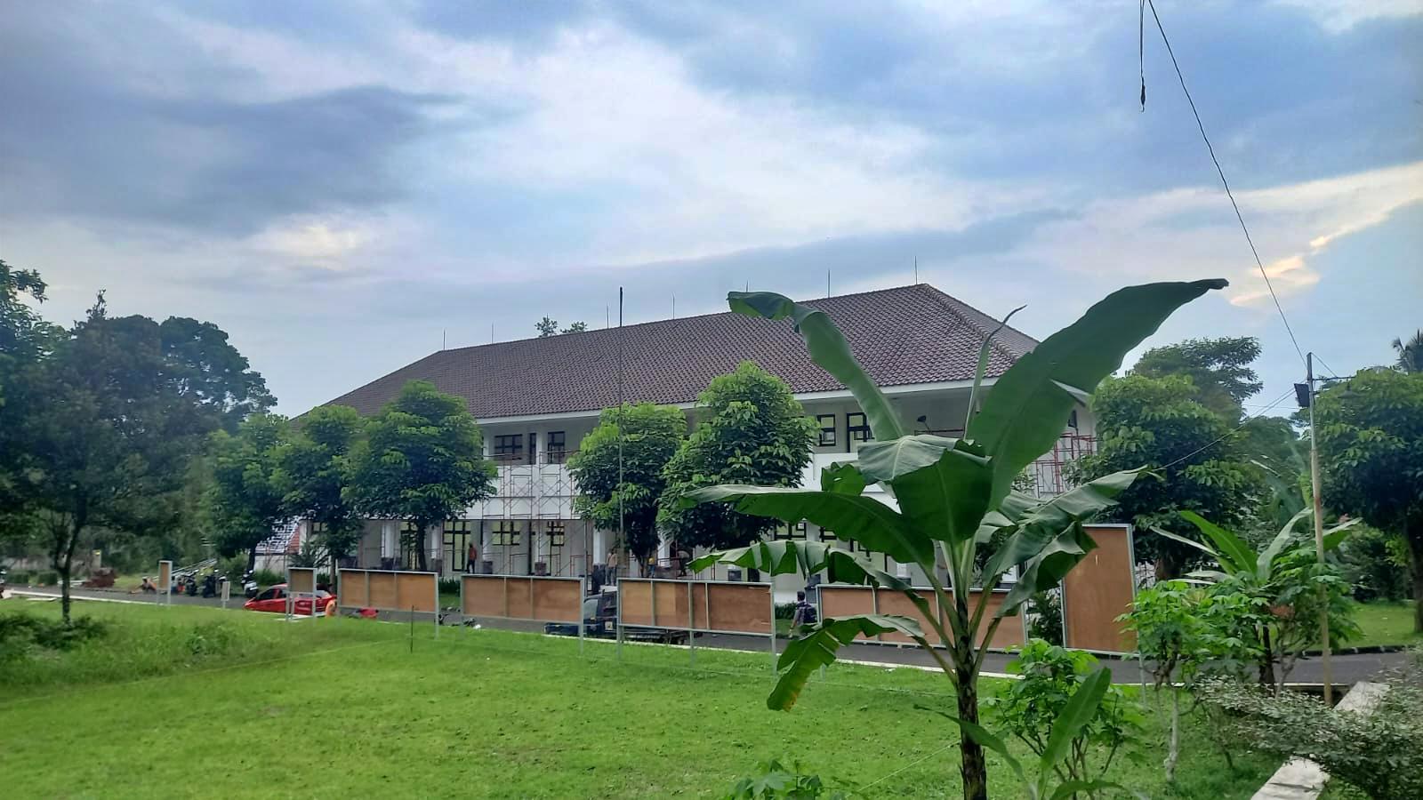 Salah satu calon Sekolah Rakyat di Magelang sedang direnovasi