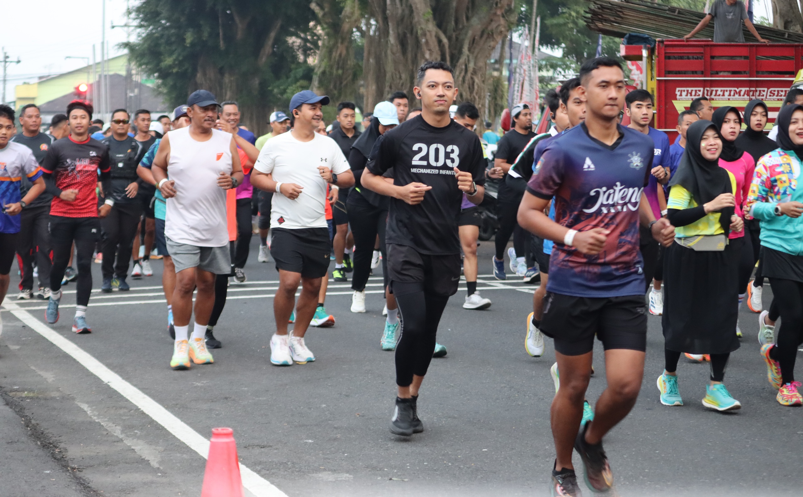 Ratusan Peserta Ikuti Bhayangkara Fun Run 2025 di Kota Magelang