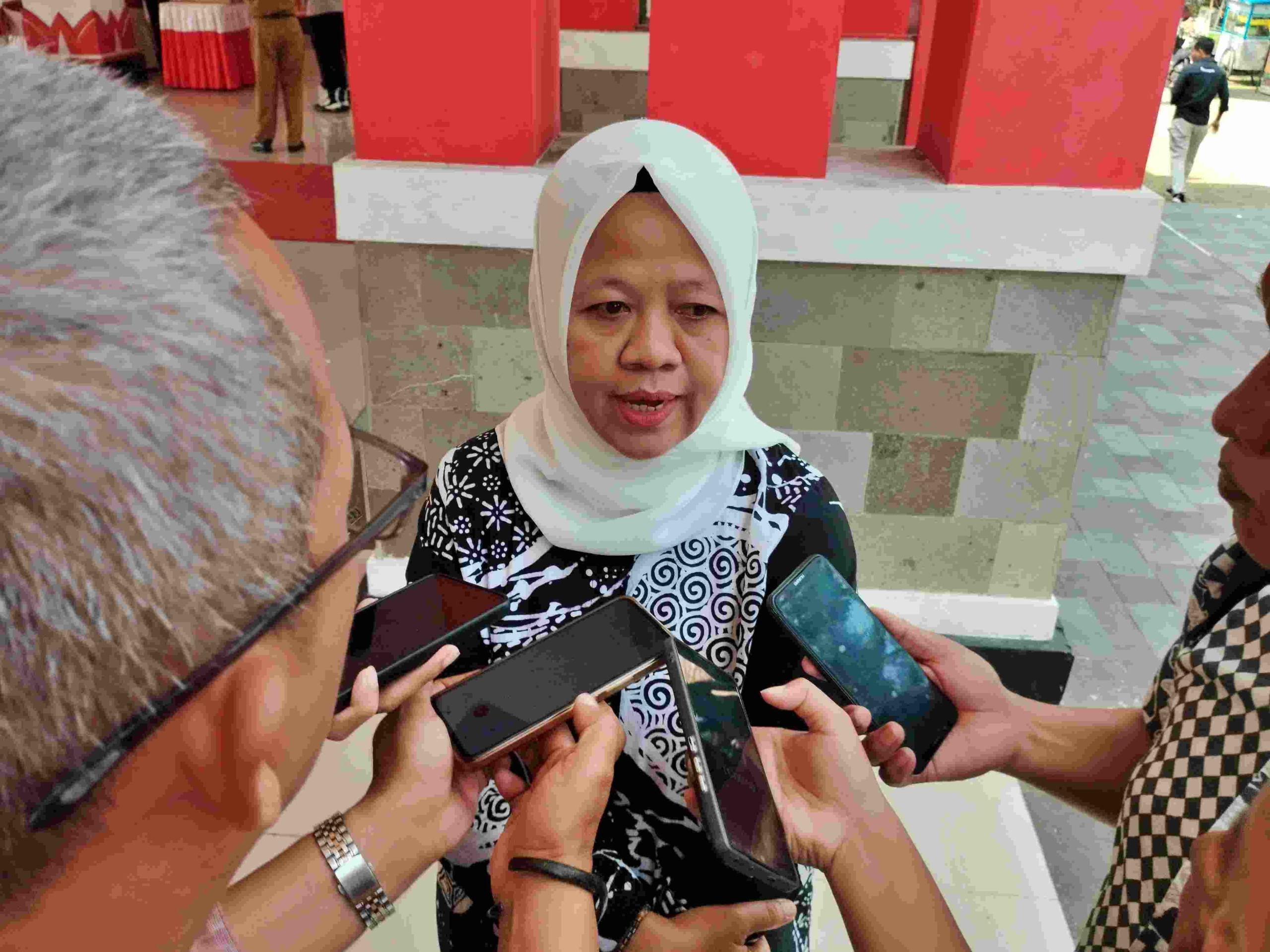 Koordinator Museum dan Cagar Budaya (MCB) Warisan Dunia Borobudur, Wiwit Kasiyati, saat diwawancarai awak media