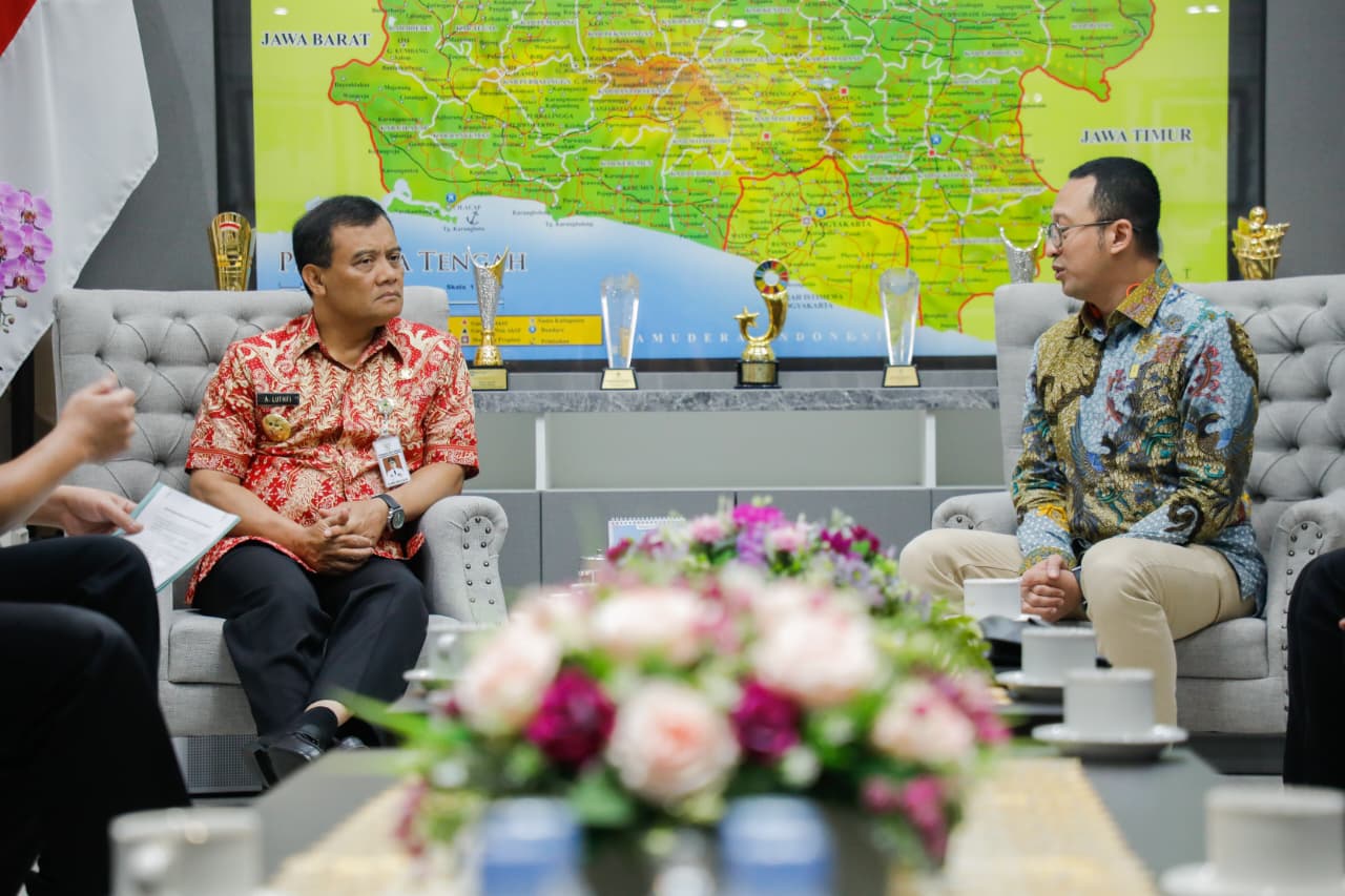 Pemprov Jateng Targetkan Pemasangan 1.000 Sambungan Listrik Gratis Bagi Warga Miskin pada 2025