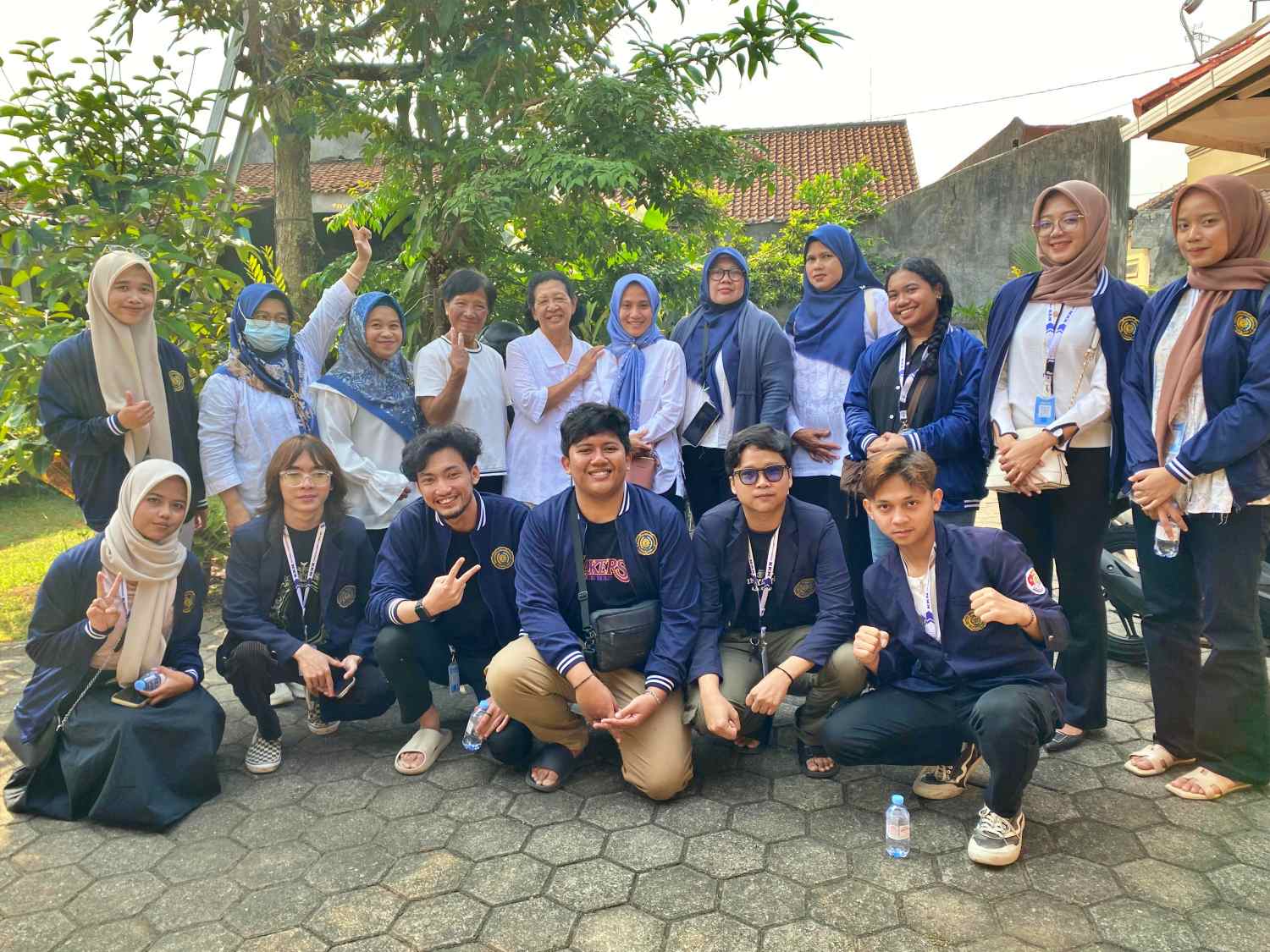 Kelompok 9 KKN UNIMMA di Desa Mertoyudan