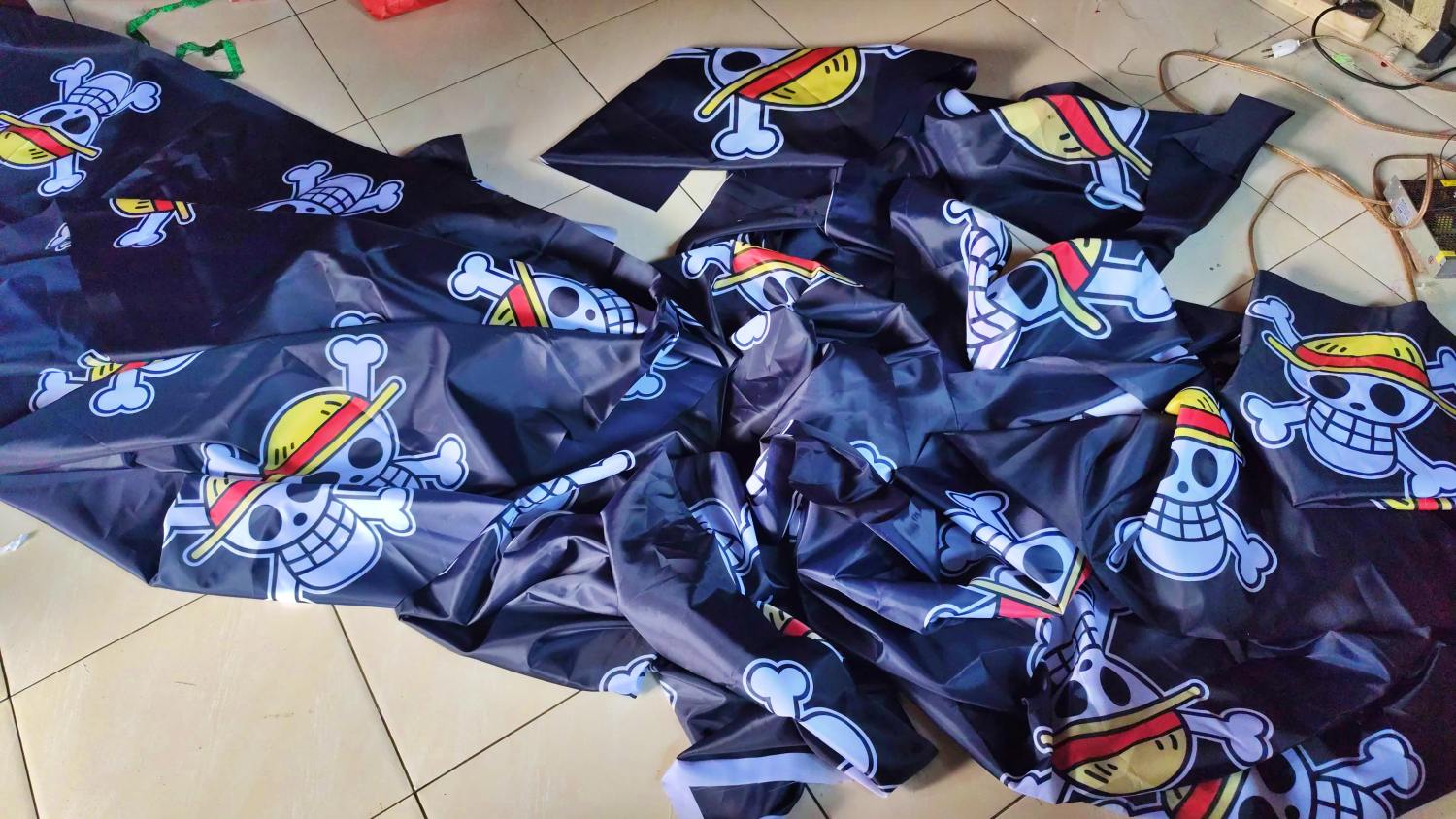 Tumpukan pesanan Bendera Anime One Piece disebuah Konveksi di Muntilan Magelang
