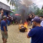 Warga Desa Wonogiri Kajoran Gelar Demo di Depan Kantor Desa Tuntut Kades Mundur