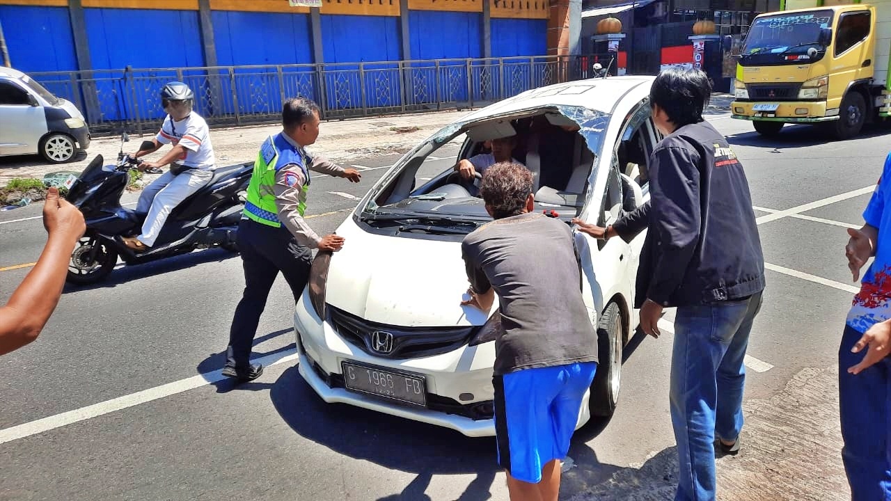Evakuasi Kecelakaan Mobil di Kuwaluhan Secang_2 September 2025