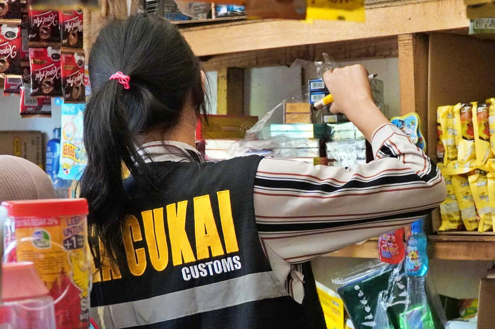 Bea Cukai Magelang Tindak 18.660 Batang Rokok Ilegal di Purworejo