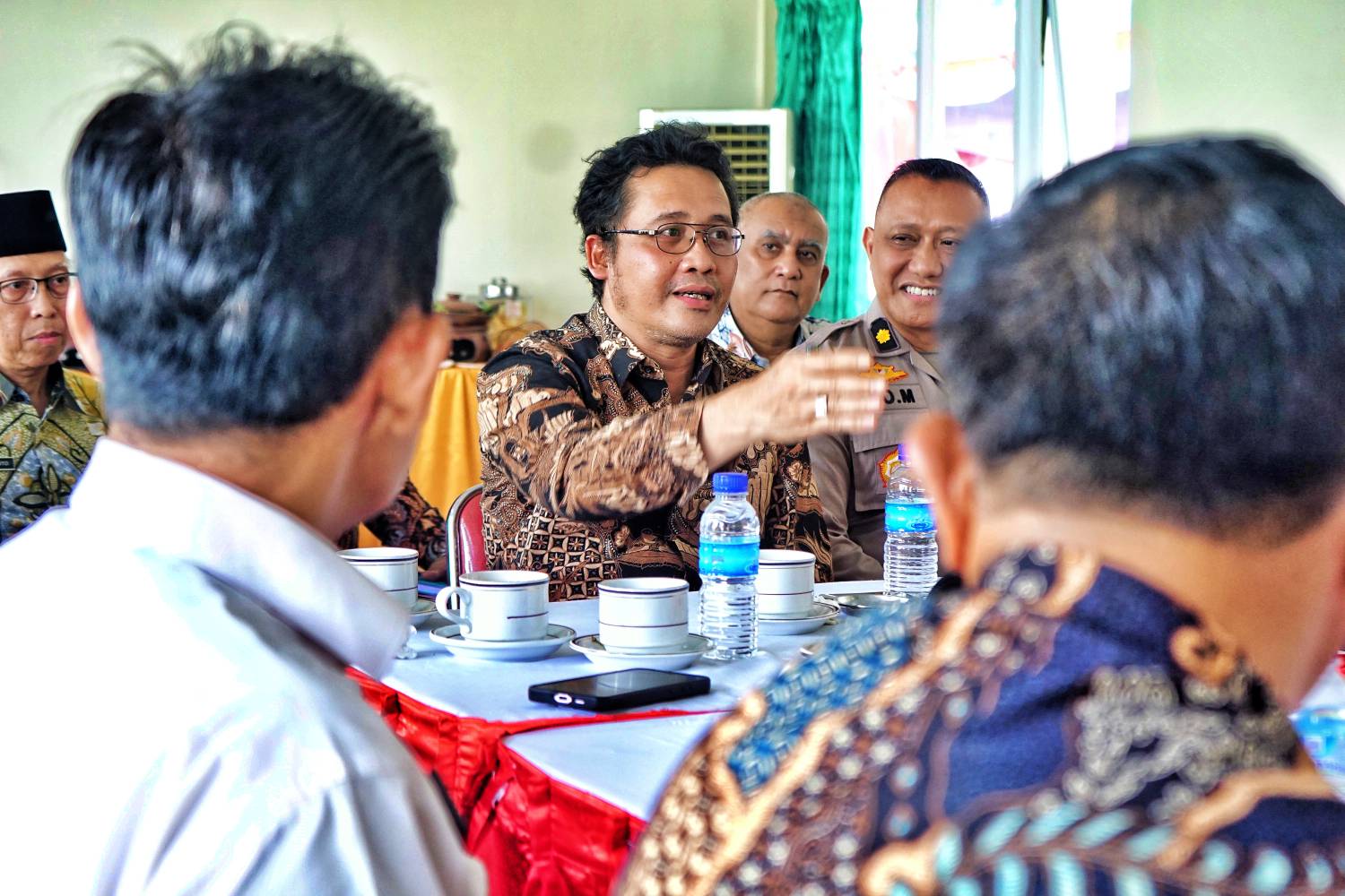 Bupati Magelang Grengseng Pamuji bersama jajaran Forkopimda Kabupaten Magelang saat melakukan kegiatan Ruang Aspirasi di Kecamatan Windusari.