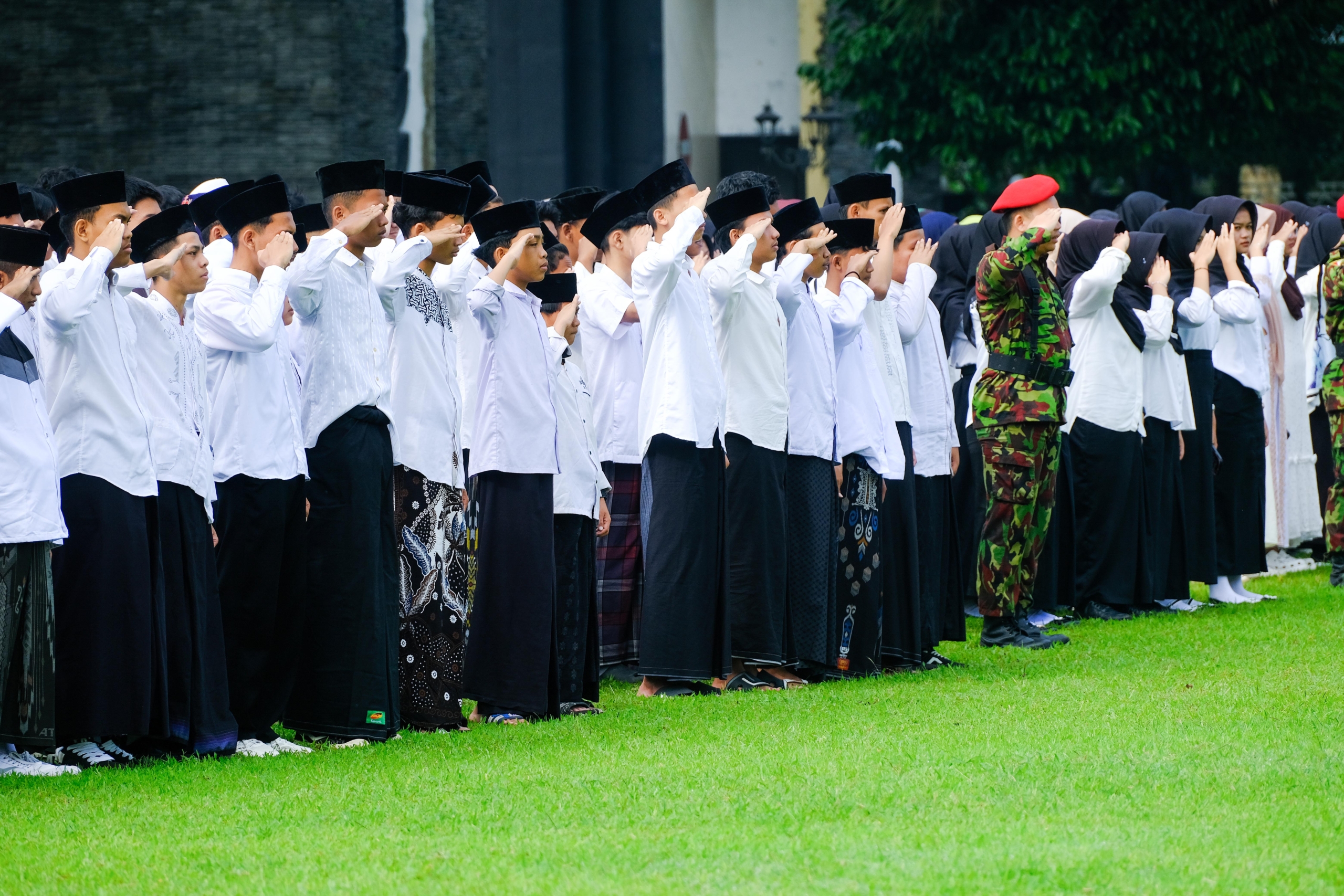 Peringatan HSN 2025, Wali Kota Magelang Ajak Santri Jadi Pelopor Perubahan di Era Digital