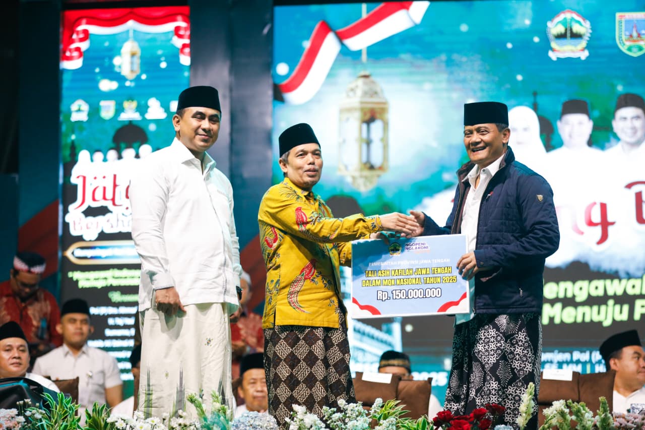 Peringati HSN, Gubernur Ahmad Luthfi Luncurkan Program Beasiswa Santri dan Pengasuh Pesantren