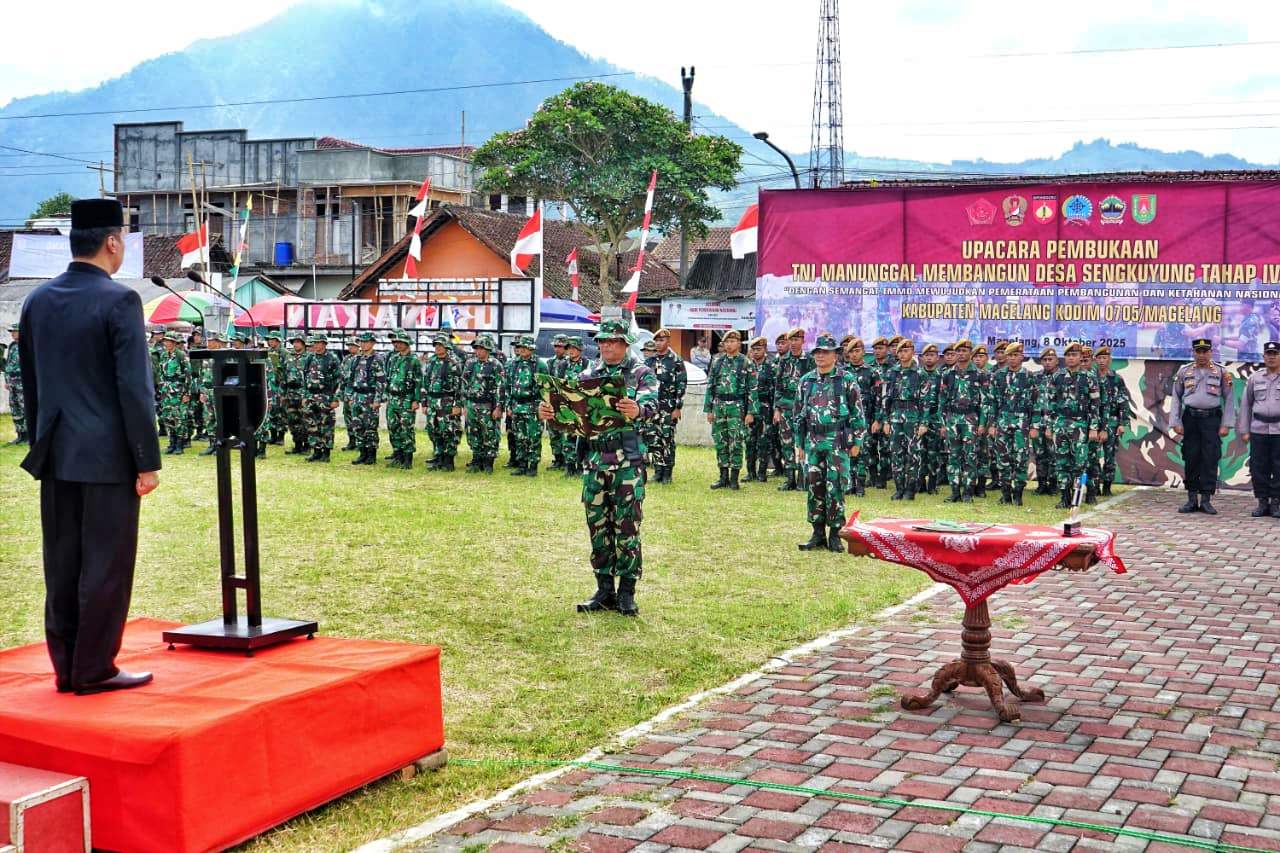 Wakil Bupati Magelang Sahid saat memimpin upacara pembukaan TMMD Sengkuyung tahap IV di Desa Banaran Kecamatan Grabag.