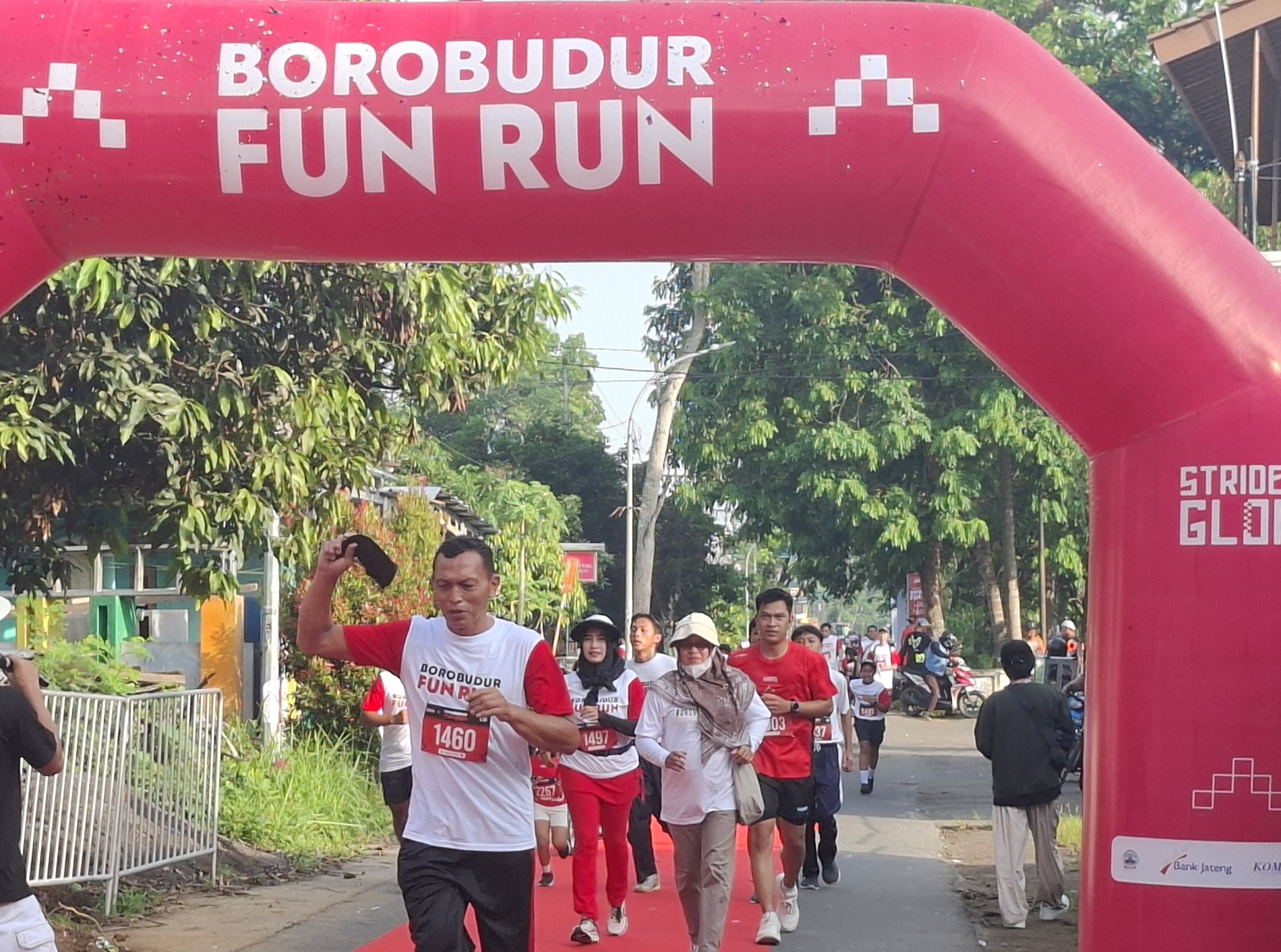 Meriah! Ribuan Peserta Ikuti Borobudur Fun Run 2025