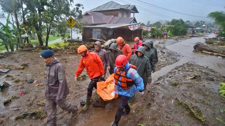 Korban Banjir Bandang di Aceh–Sumut–Sumbar Tembus 174 Jiwa, BNPB: Data Bisa Bertambah