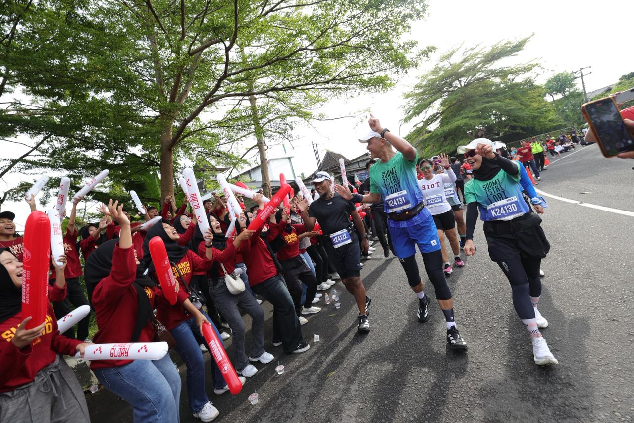 Ikuti Borobudur Marathon 2025, Ganjar Pranowo: Lari Bikin Badan Sehat Pikiran Tenang