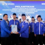 Penyerahan SK DPD KNPI Kabupaten Magelang 2025–2028