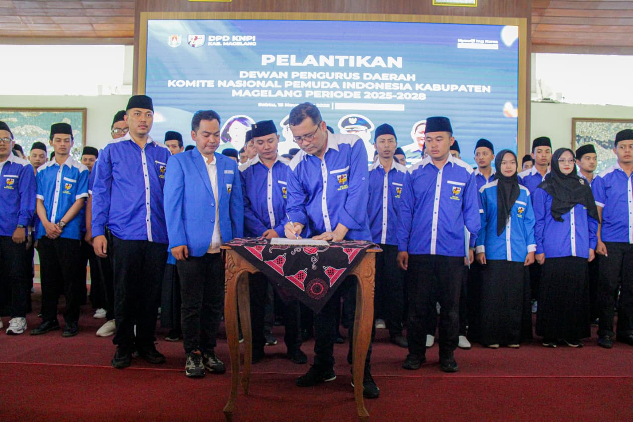 Proses Penandatanganan SK DPD KNPI Kabupaten Magelang 2025–2028 Oleh Bupati Magelang