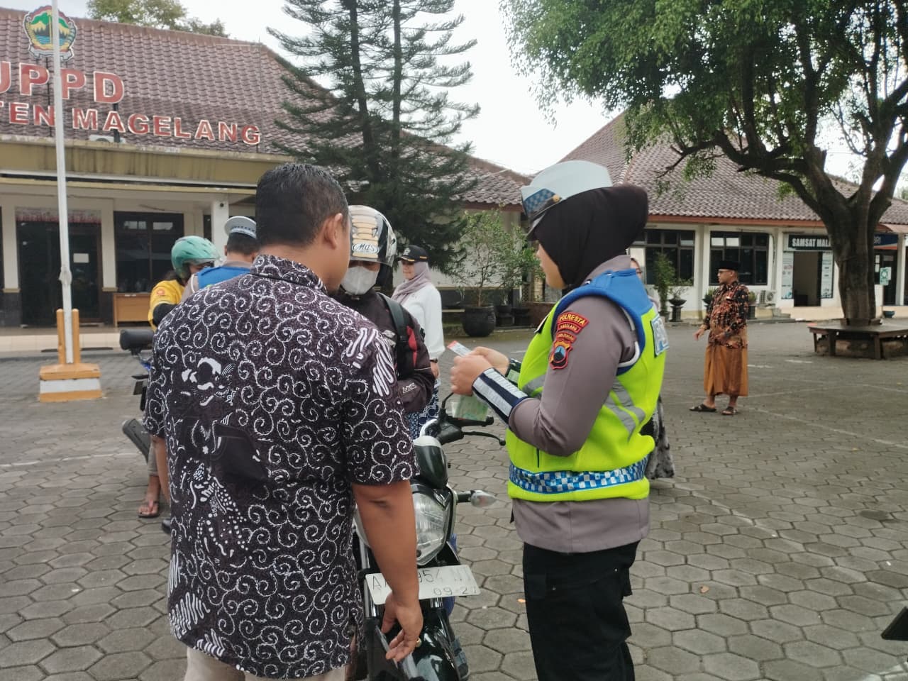 Operasi Zebra Candi 2025 Oleh Tim Gabungan Satlantas Polresta Magelang, Samsat Mungkid dan Jasa Raharja