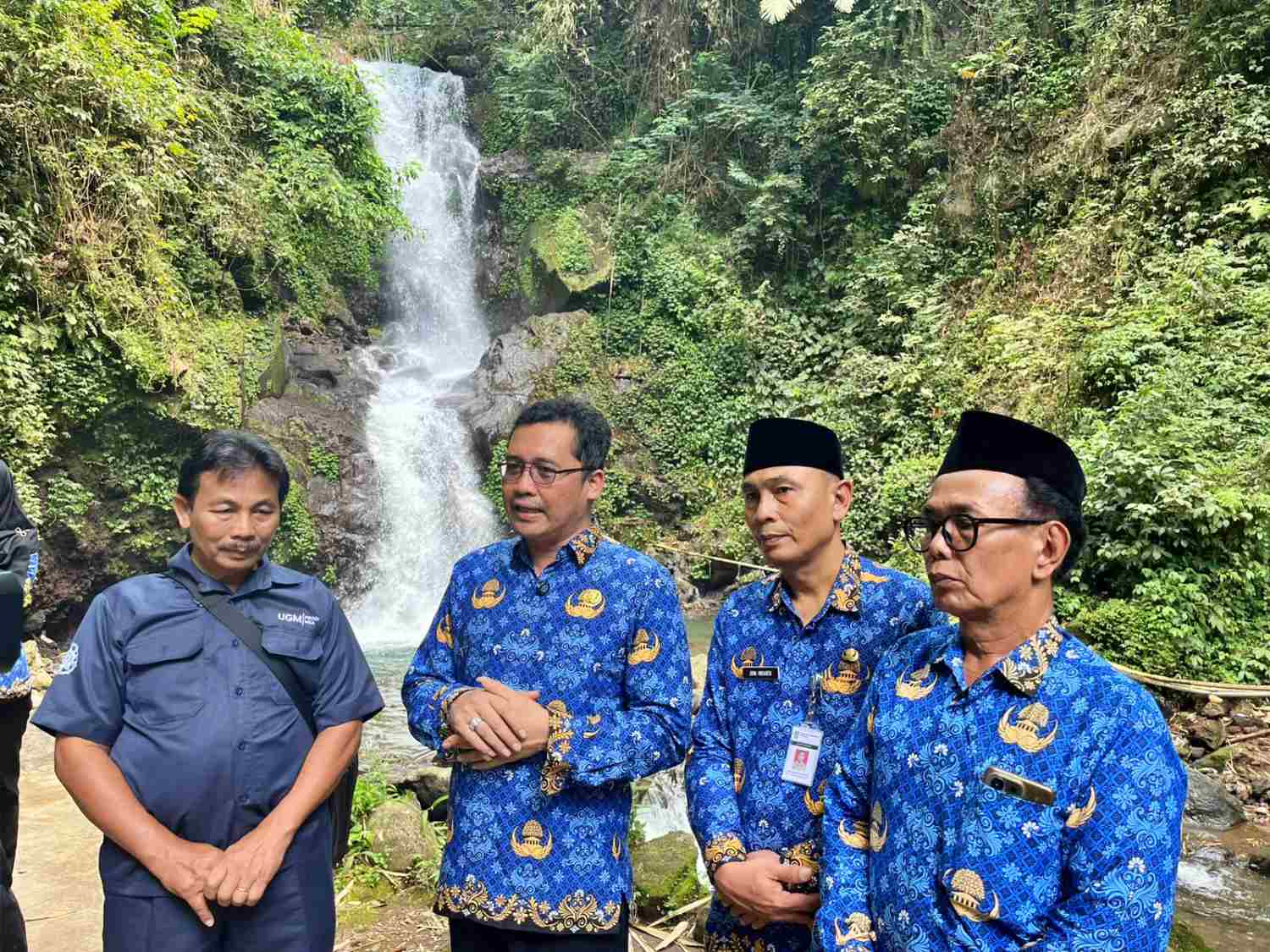 Bupati Magelang Grengseng Pamuji saat mencanangkan Pelestarian Sungai melalui Program Spawning dan Nursery Ground