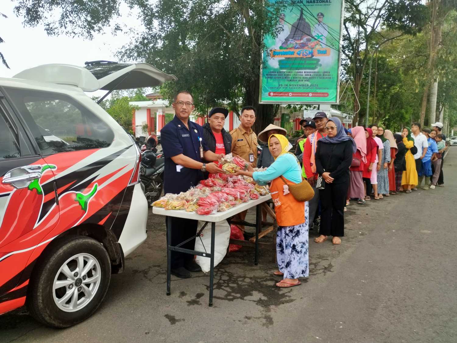 Heboh Kenaikan Harga Cabai, Pemkab Magelang Bagi-Bagi Cabai Gratis Jelang Nataru