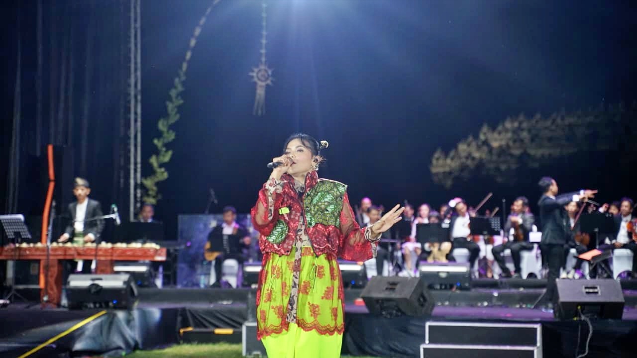 Penampilan di Panggung Borobudur Moon Edisi Indonesia Keroncong Festival 2025_Citra 2