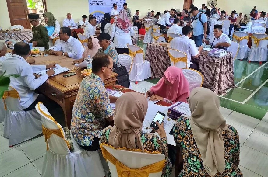 Warga Kalikuto Grabag Magelang Terima Uang Ganti Rugi