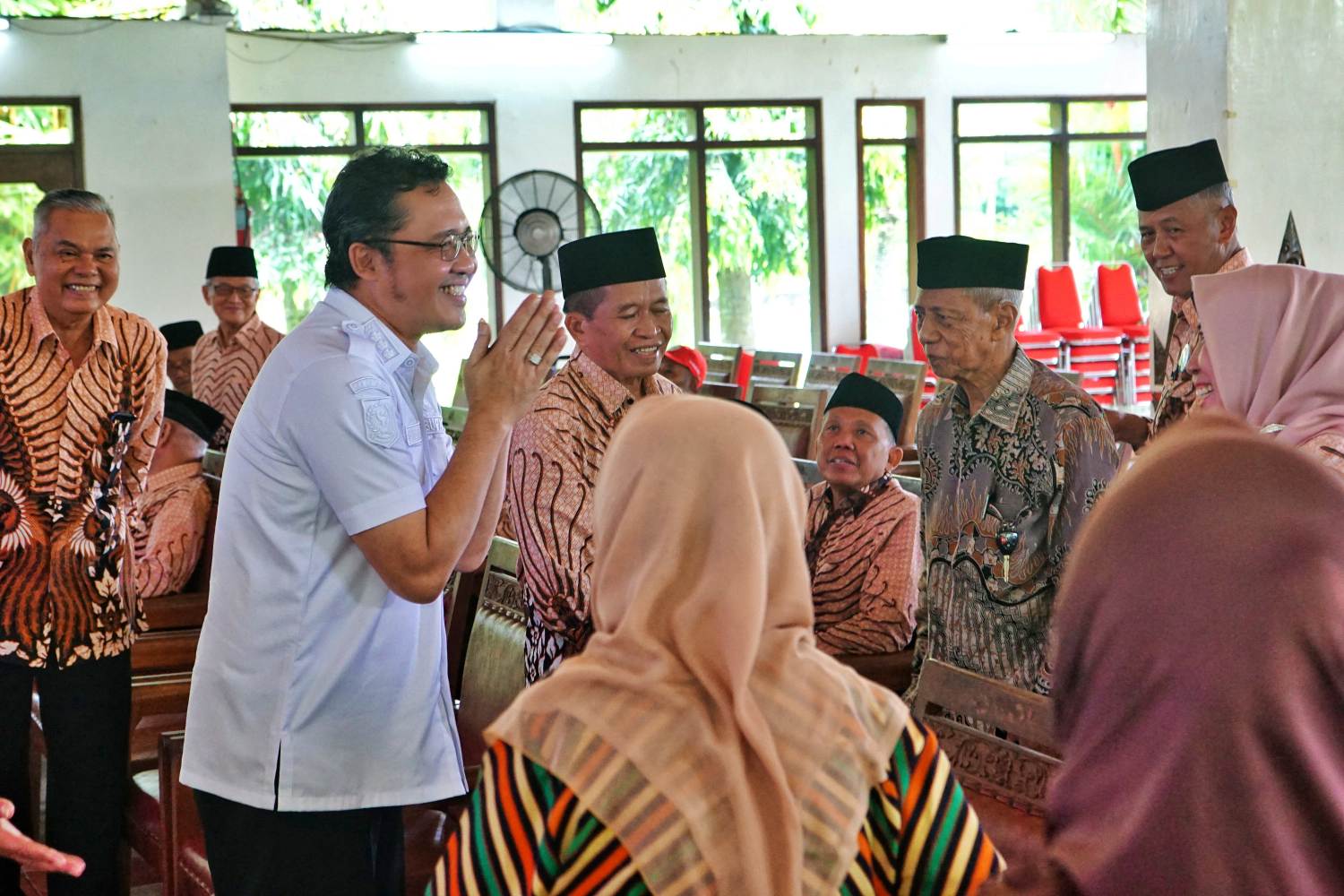 Bupati Magelang Grengseng Pamuji Saat Menghadiri Kegiatan Silaturahmi bersama Paguyuban Pensiunan Purna Bakti Praja (P3BP) Kabupaten Magelang.