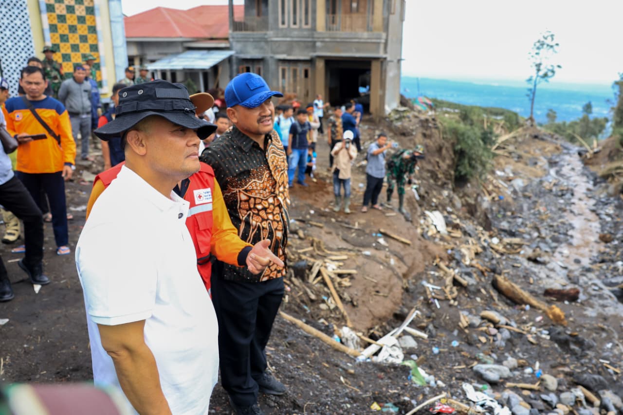 Pastikan Penanganan Korban Banjir dan Longsor Pemalang, Gubernur Ahmad Luthfi Minta Percepat Pemulihan Pascabencana