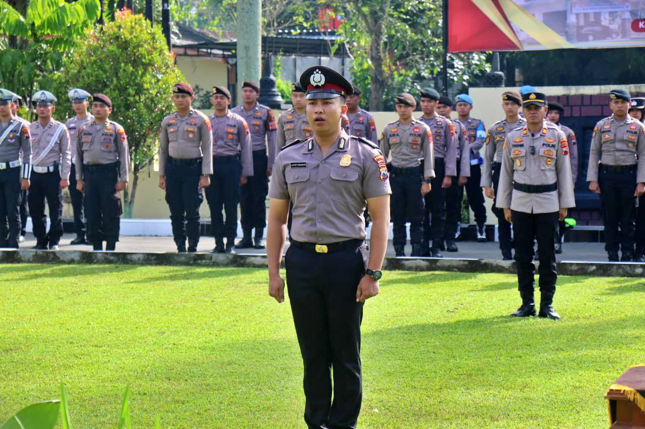 Sempat Terluka Saat BKO Pengamanan Demo, Anggota Polsek Grabag Terima Kenaikan Pangkat Luar Biasa
