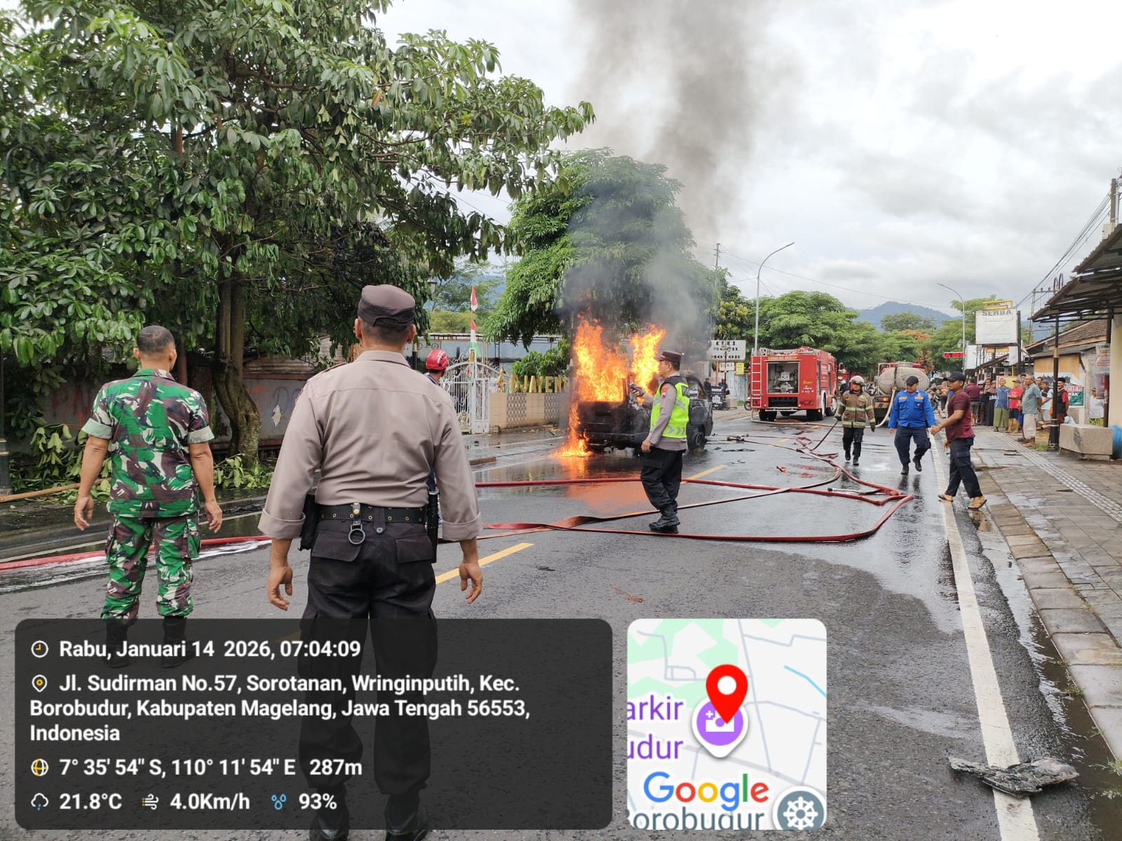 Kejadian sebuah kebakaran mobil di Borobudur 14 Januari 2026