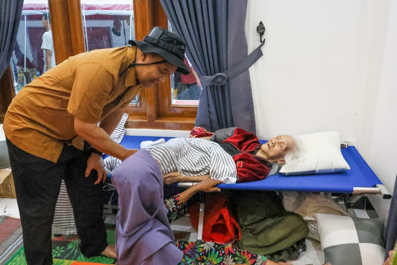 Gubernur Ahmad Luthfi Pastikan Warga Terdampak Tanah Bergerak Tegal Bisa Kembali Hidup Layak