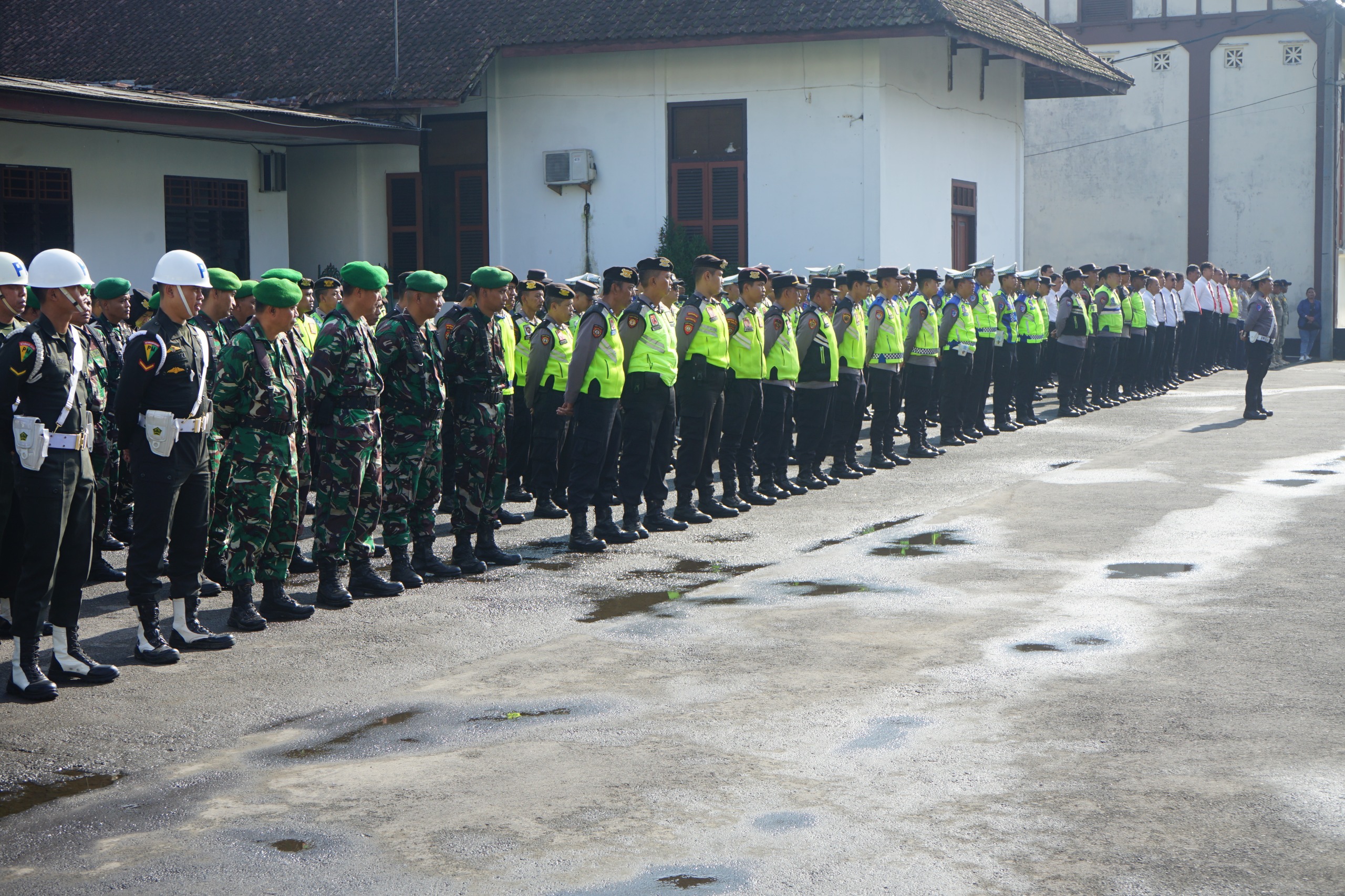 Polres Magelang Kota Apel Gelar Pasukan, Ops Keselamatan Candi 2026 Resmi Dilaksanakan