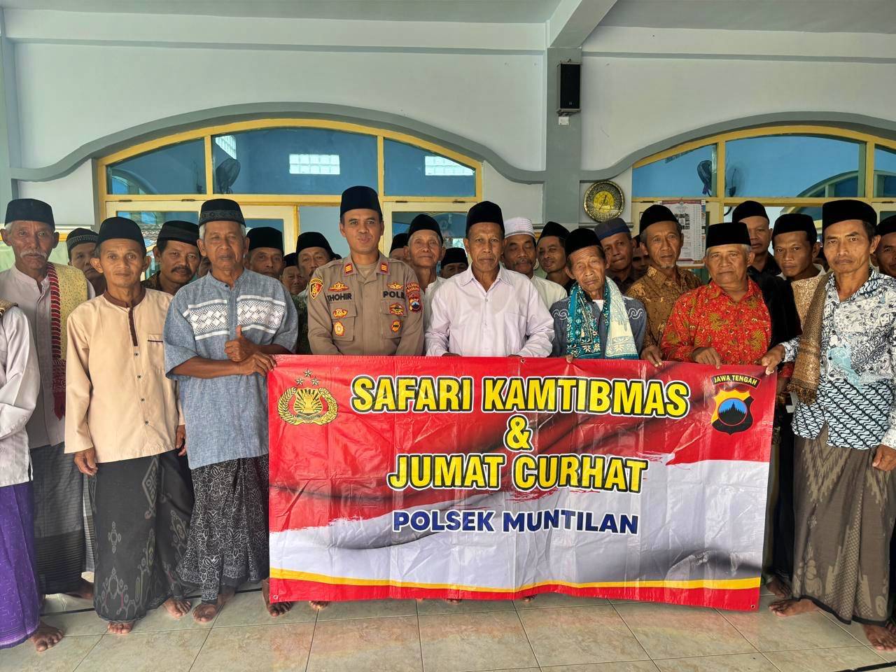 Kegiatan Safari Kamtibmas dan Jumat Curhat Polsek Muntilan Polresta Magelang.