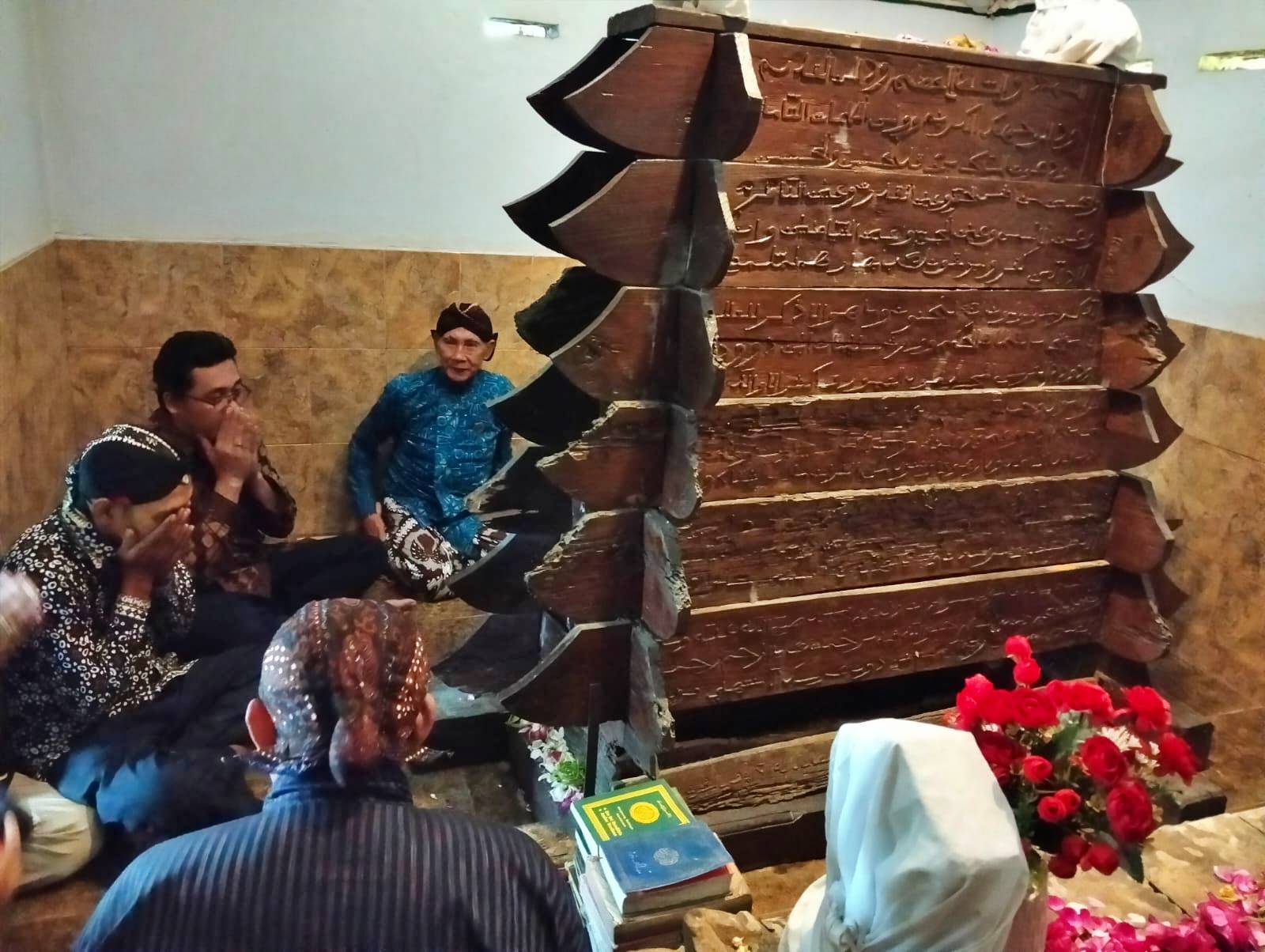 Tradisi Ruwahan menjadi Momentum Peresmian Struktur Cagar Budaya Paserean KRT. Djayaninrta II Kradenan Srumbung Magelang