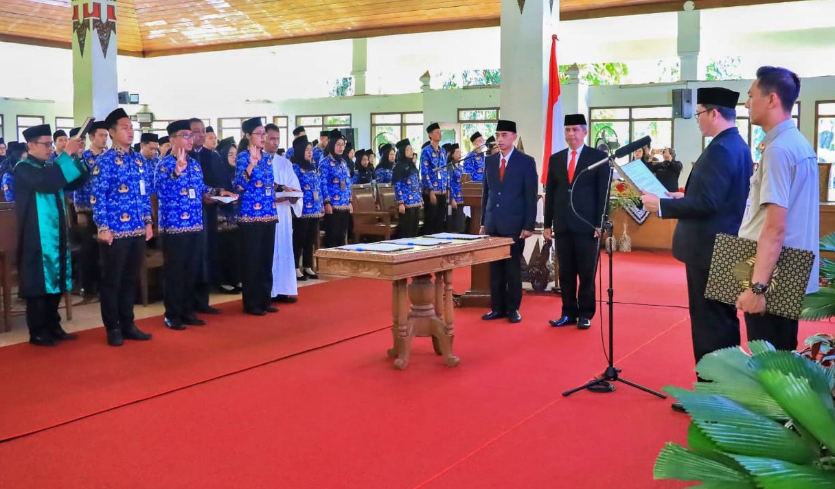 Ratusan CPNS Terima SK PNS dari Bupati Magelang