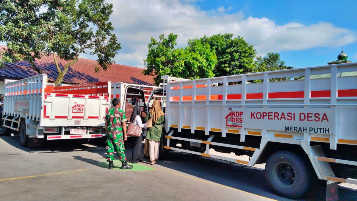 Puluhan Truk Kopdes Masuk Magelang, Koperasi Desa Merah Putih Didorong Ngebut Capai 279 Unit