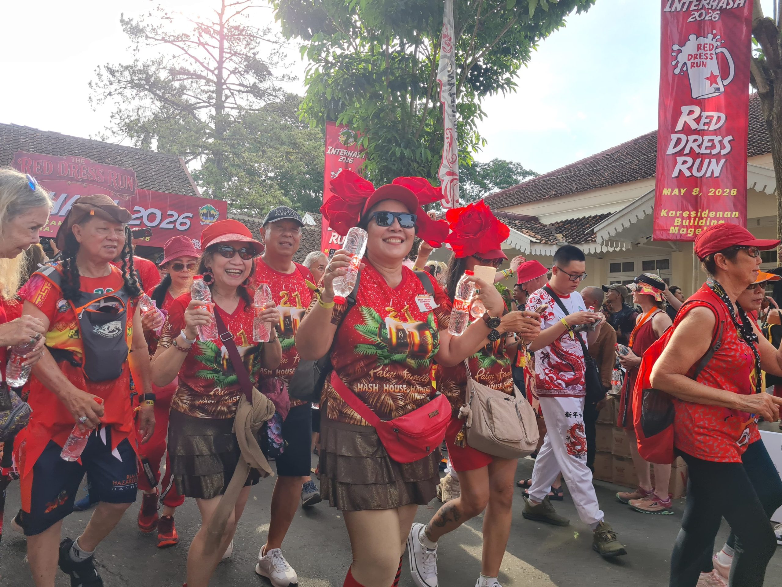 Red Dress Run Interhash 2026, Ribuan Orang dari 44 Negara Jelajahi Kota Magelang