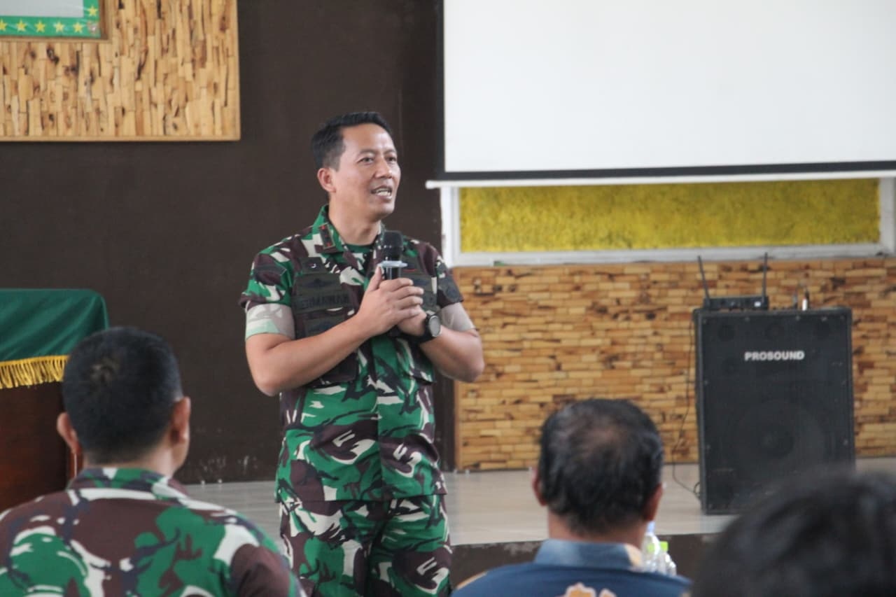Komandan Kodim 0706 Temanggung Letkol Inf Hermawan Adi Nugroho saat berbicara tentang KDMP Kaloran Temanggung