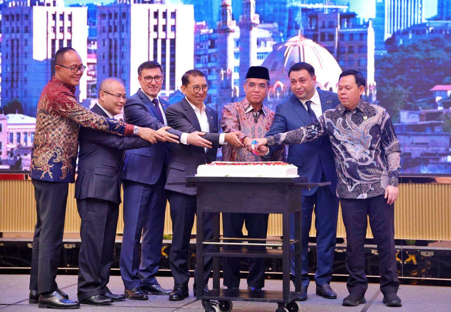 Menaker Yassierli Ungkap Peluang Besar Kerja Sama Vokasi dengan Azerbaijan