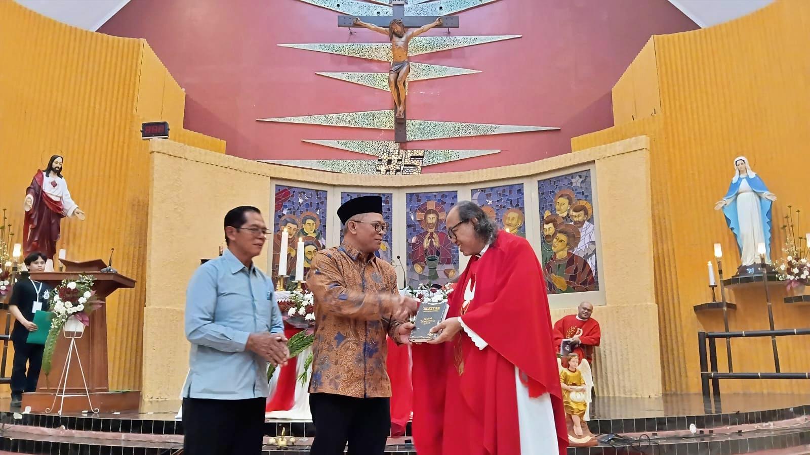 Perayaan Pentakosta di Magelang, OMK Wonokerso Gaungkan Semangat Menjaga Nyala Iman