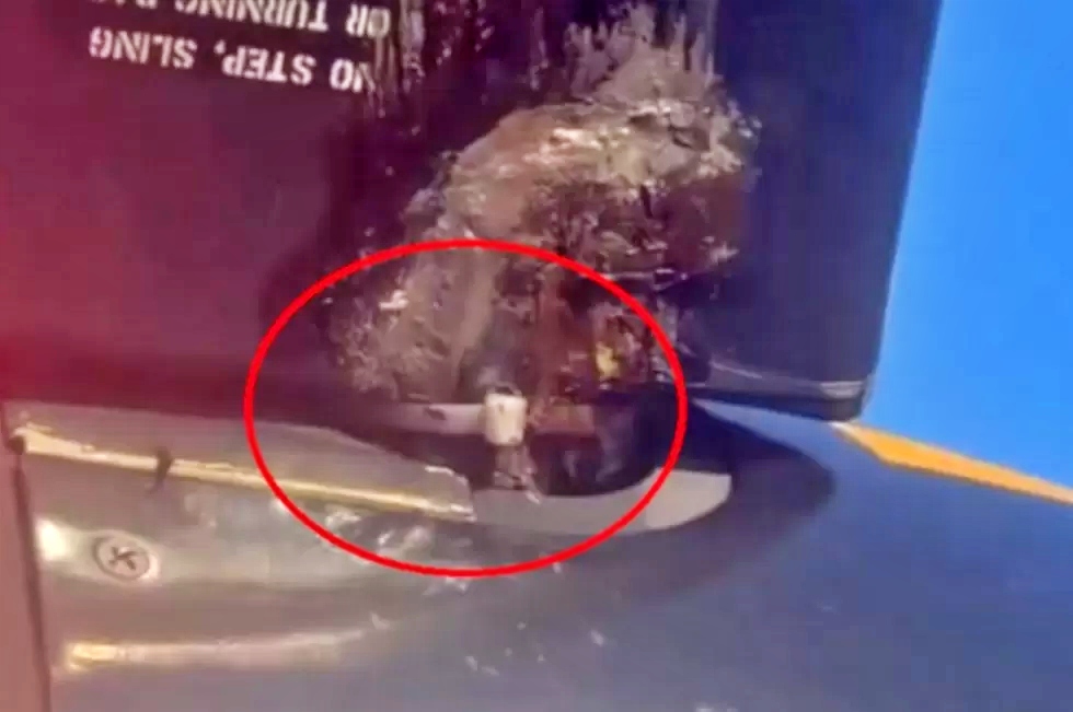 Video Baling-Baling Pesawat Wings Air Diikat Kabel Ties Viral