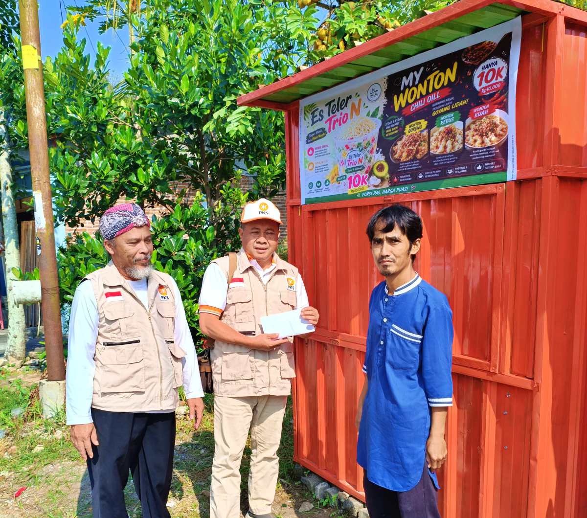 FRAKSI PKS KABUPATEN MAGELANG HADIR UNTUK MASYARAKAT , MENGUATKAN UMKM, MENDUKUNG PENDIDIKAN