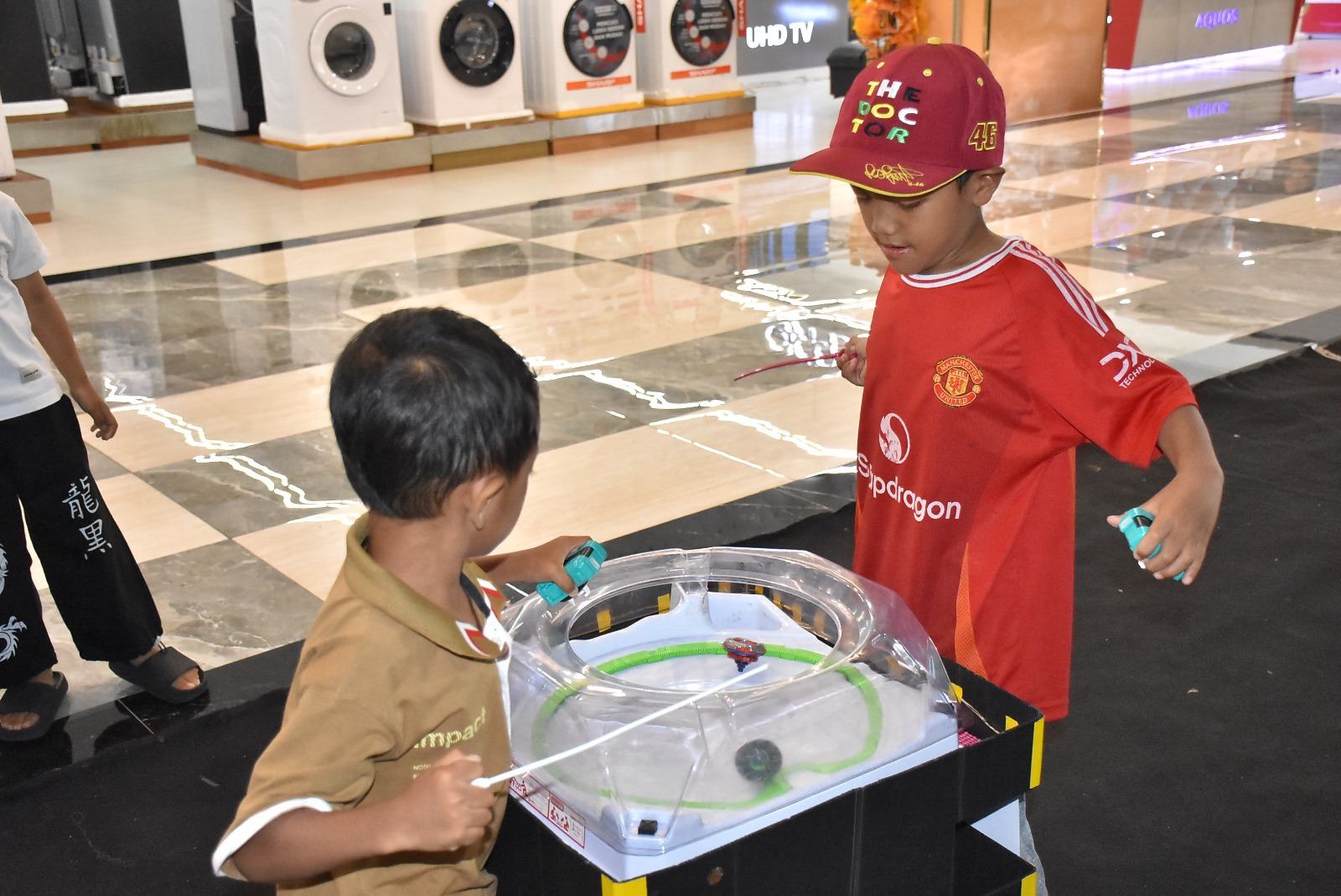 MAGELADIATOR MAGELANG BEYBLADE X COMPETITION HADIRKAN NOSTALGIA DAN PERKENALKAN BEYBLADE KEPADA GENERASI MUDA